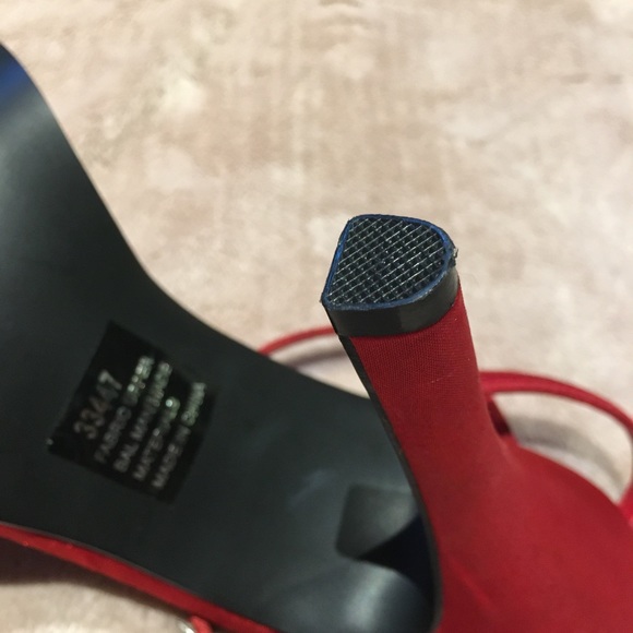 MAINFRAME Retro Red Satin Heels - Picture 8 of 12